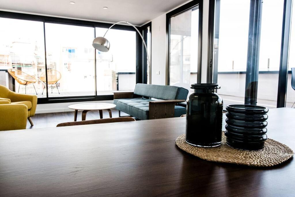 Atico Con Terraza En El Centro De Reus Apartment Екстериор снимка